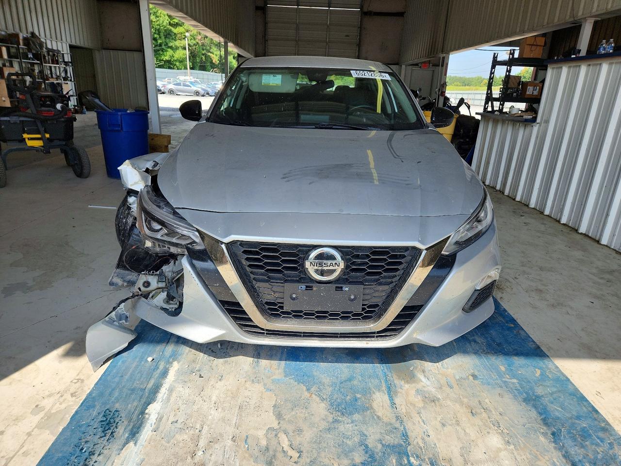 2022 Nissan Altima Sr - Image 5