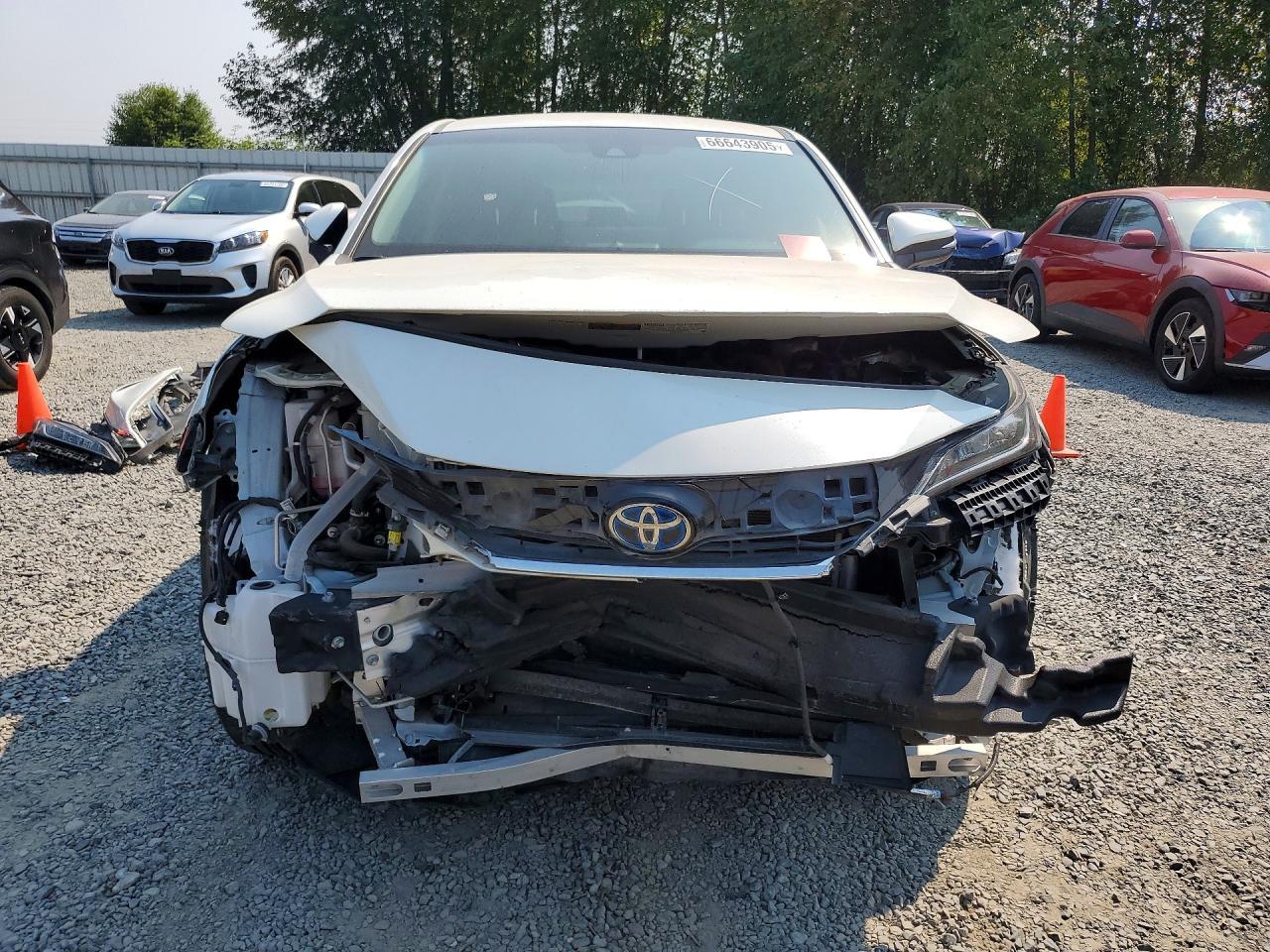 2022 Toyota Venza Le - Фото 5