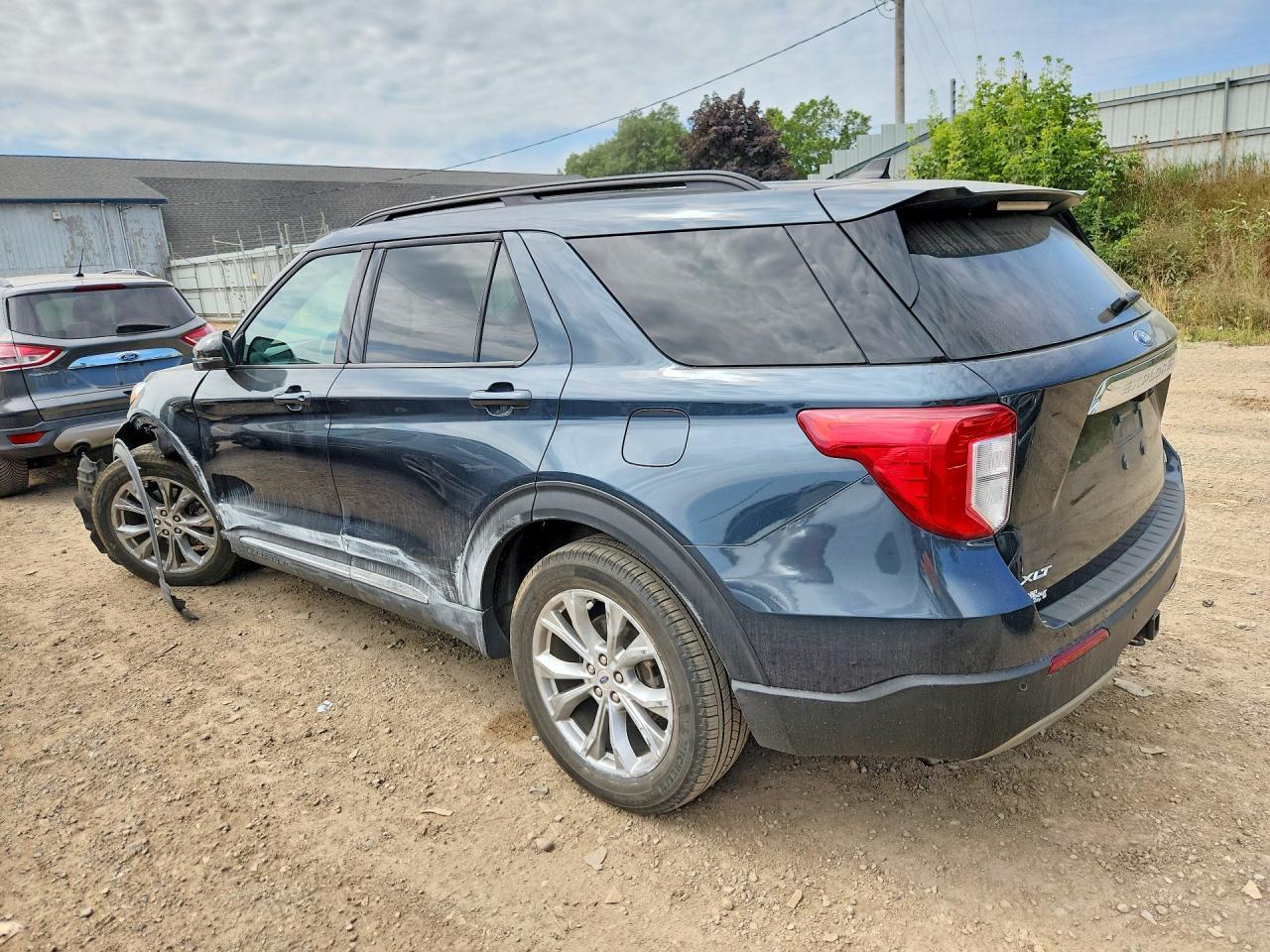 2024 Ford Explorer Xlt - Image 2