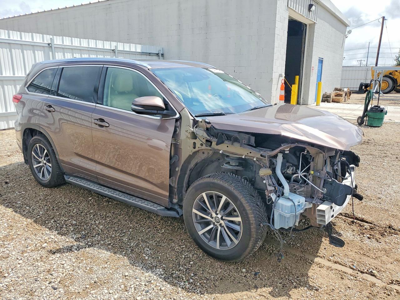 2018 Toyota Highlander Xle - Image 4