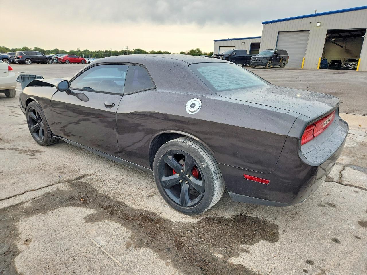 2013 Dodge Challenger Sxt - Image 2