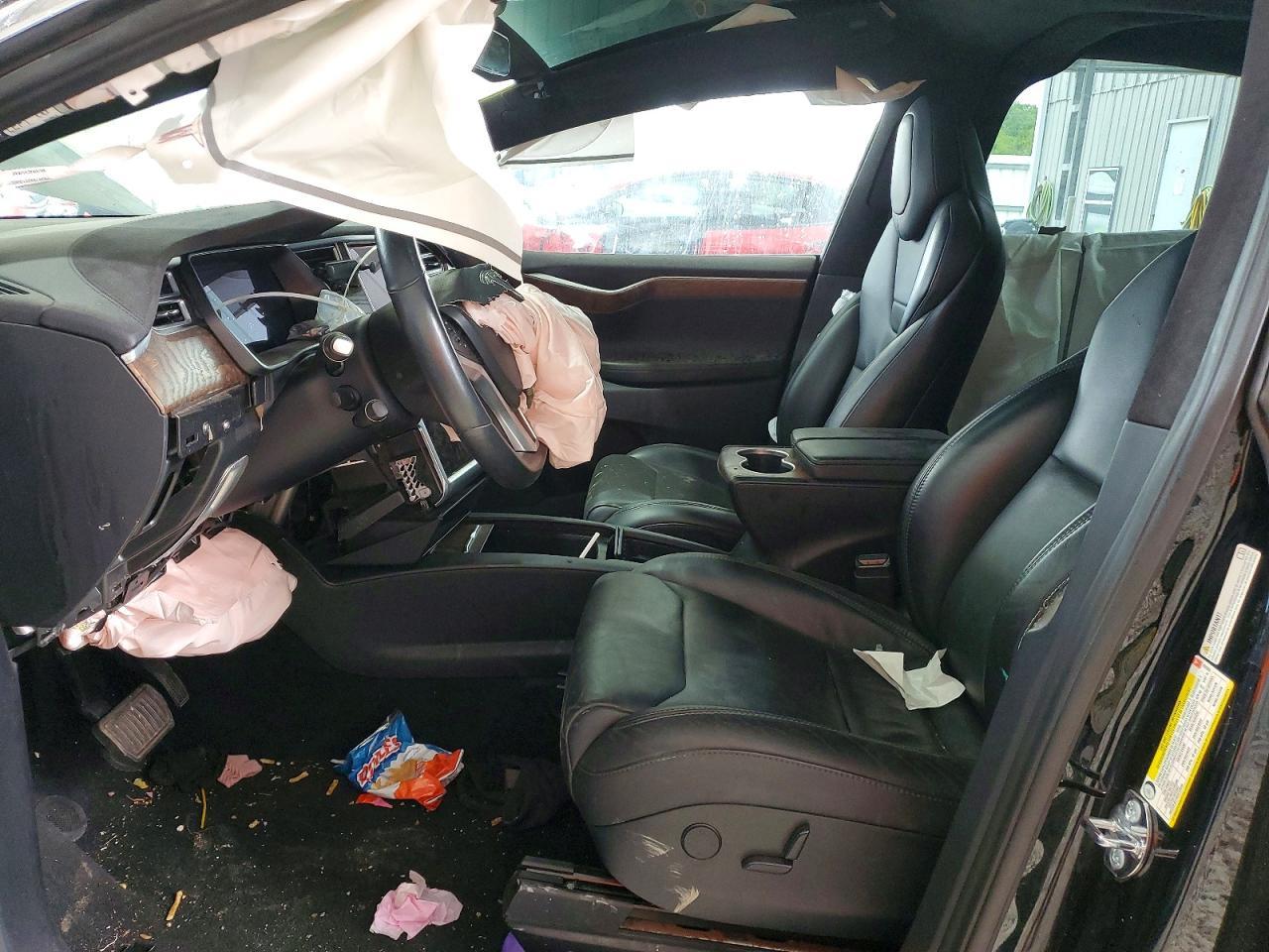 2017 Tesla Model X - Image 7