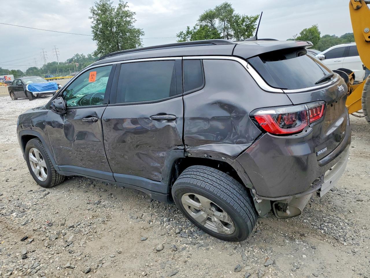 2021 Jeep Compass Latitude - Фото 2