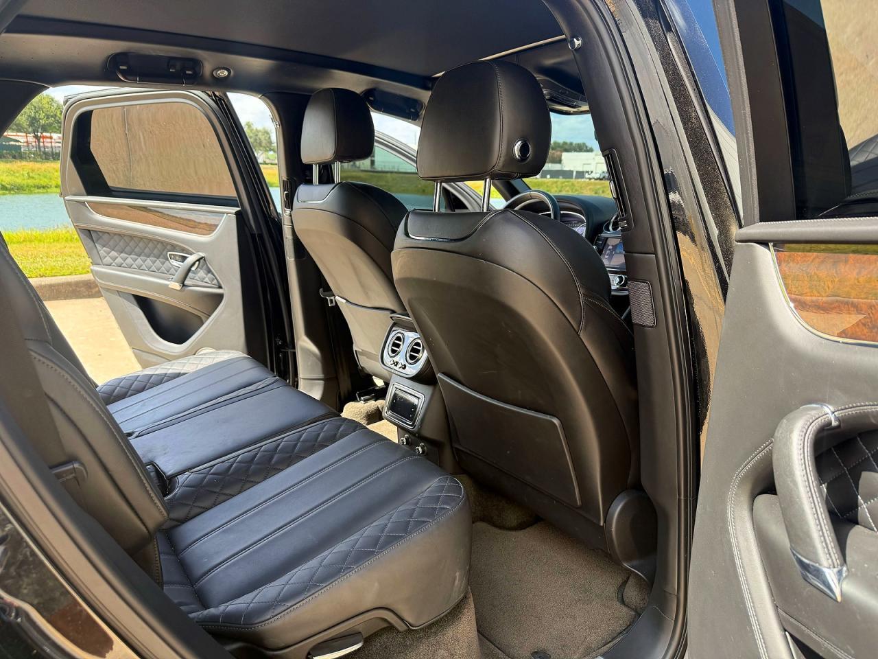 2017 Bentley Bentayga - Фото 6