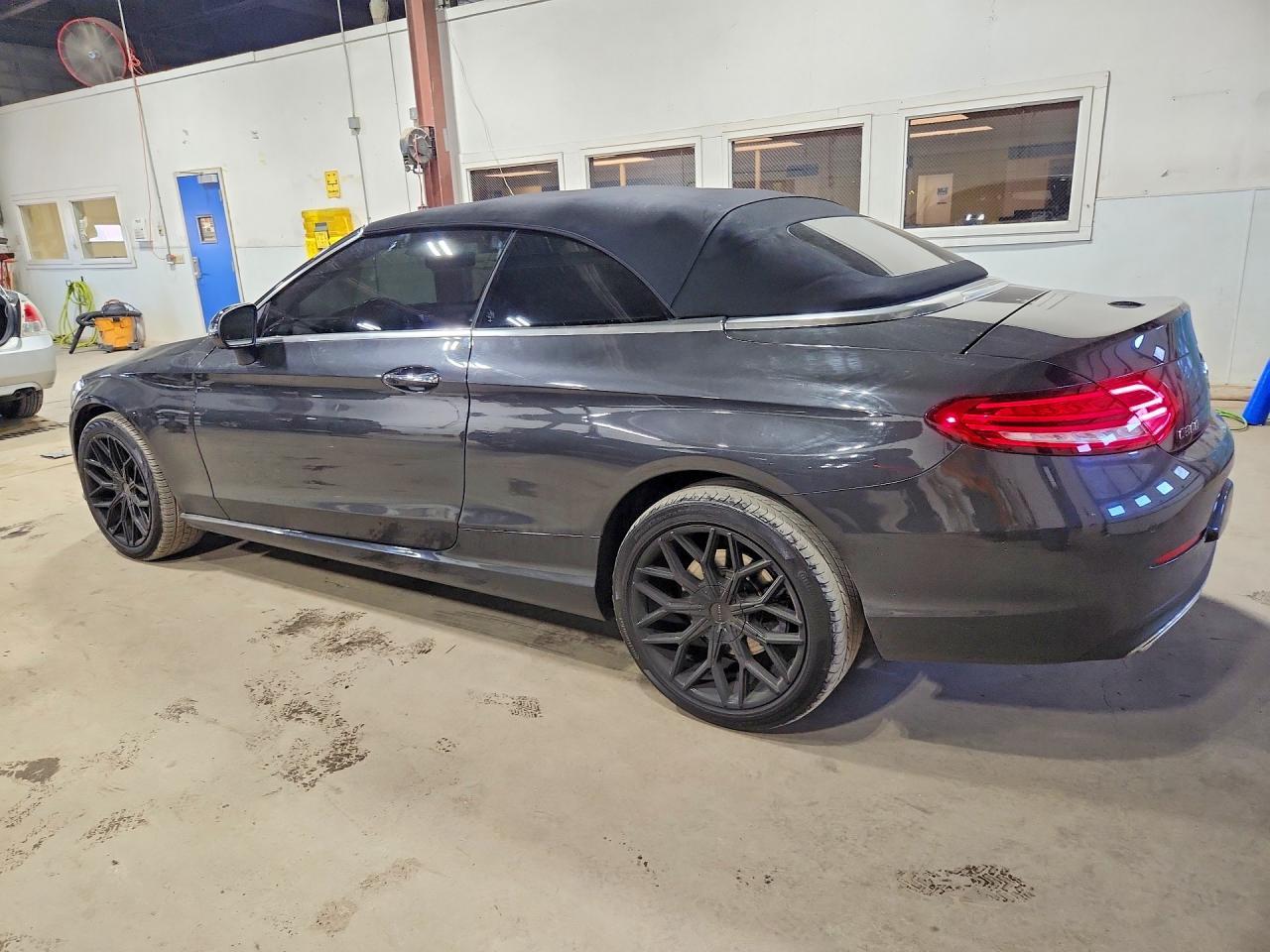 2020 Mercedes-Benz C 300 4Matic - Фото 2