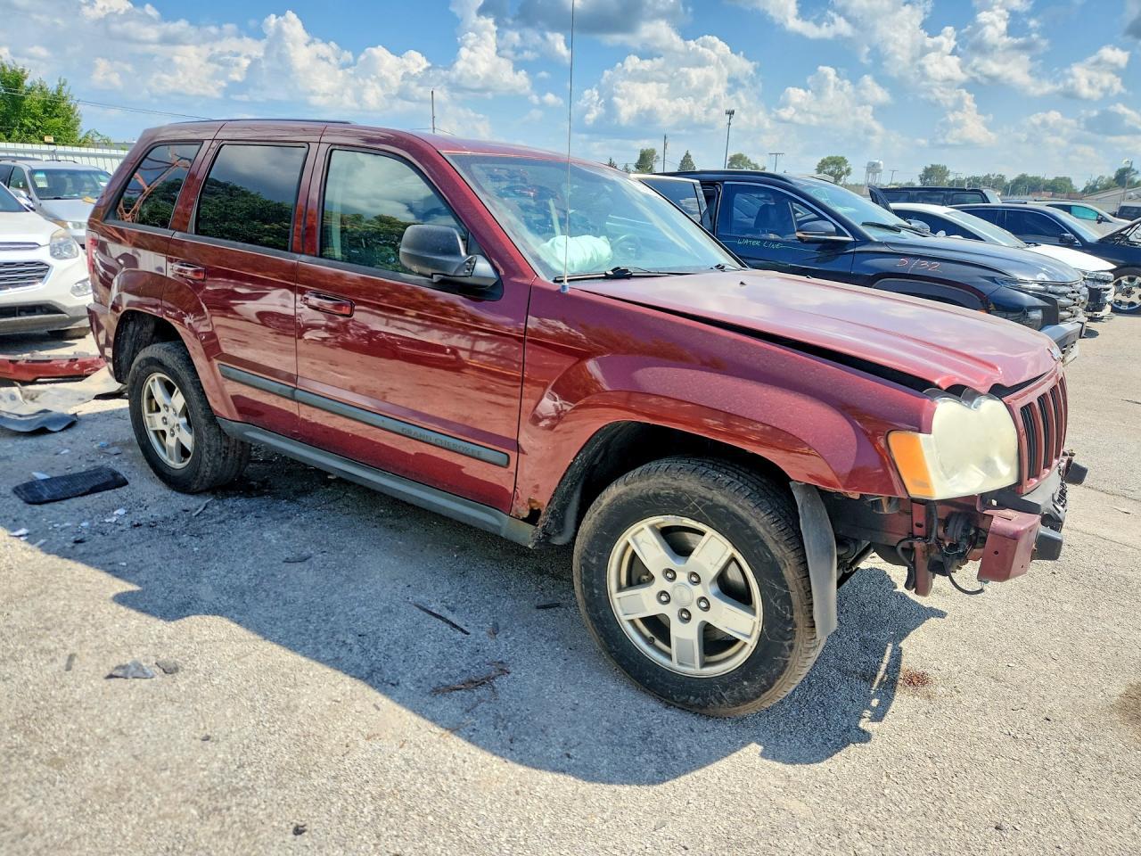 2007 Jeep Grand Cherokee Laredo - Image 4