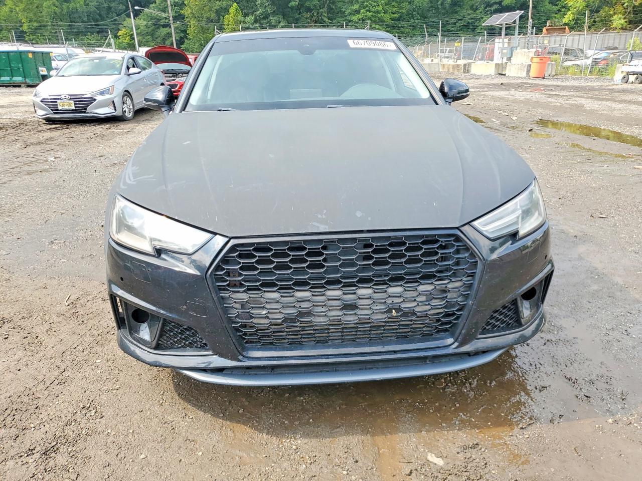 2019 Audi A4 Premium - Фото 5