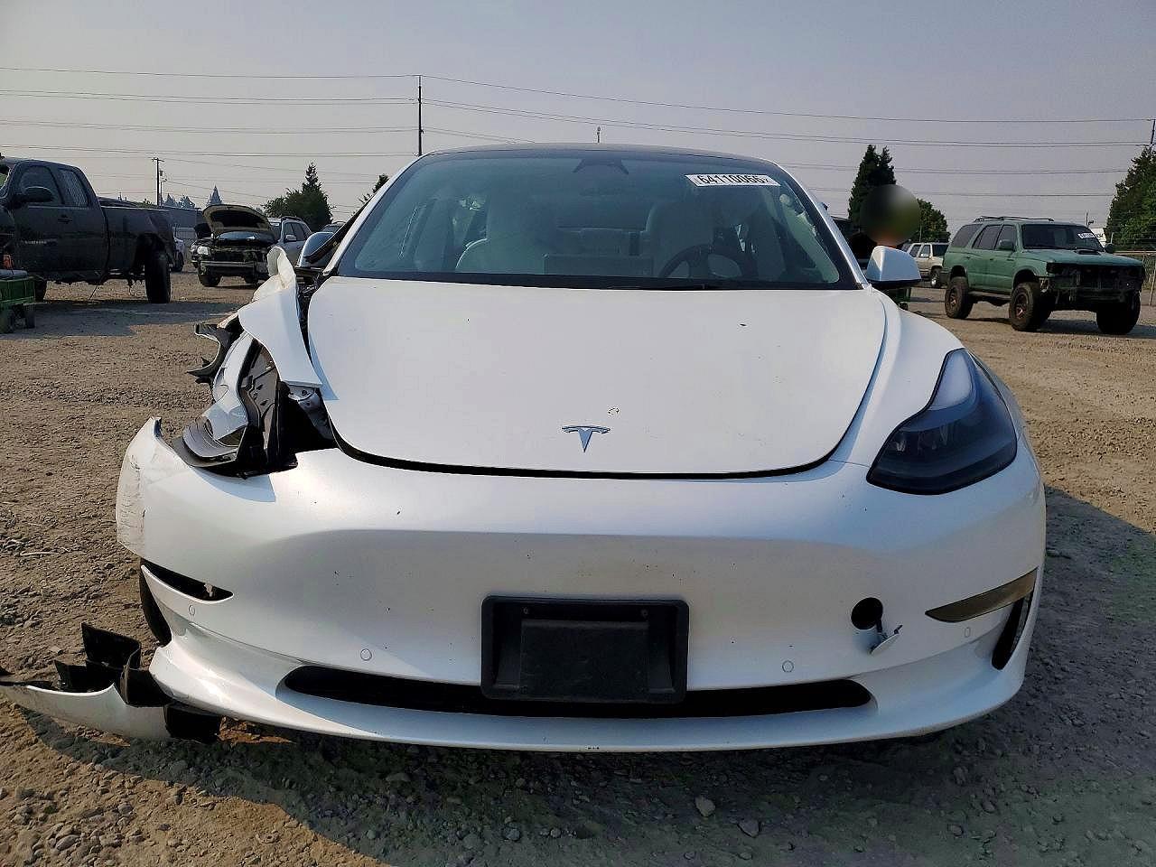 2022 Tesla Model 3 - Image 5