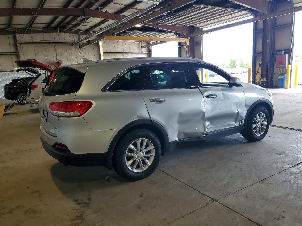 2016 Kia Sorento Lx - Фото 3