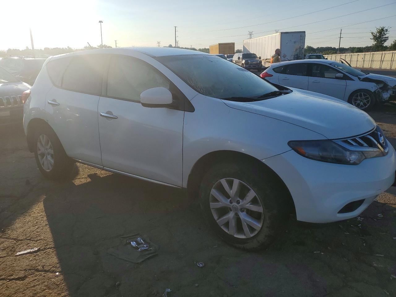 2012 Nissan Murano S - Фото 4