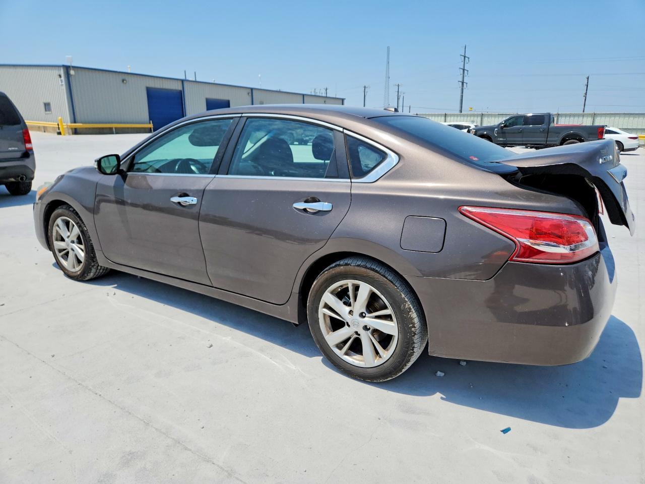 2013 Nissan Altima 2.5 - Фото 2