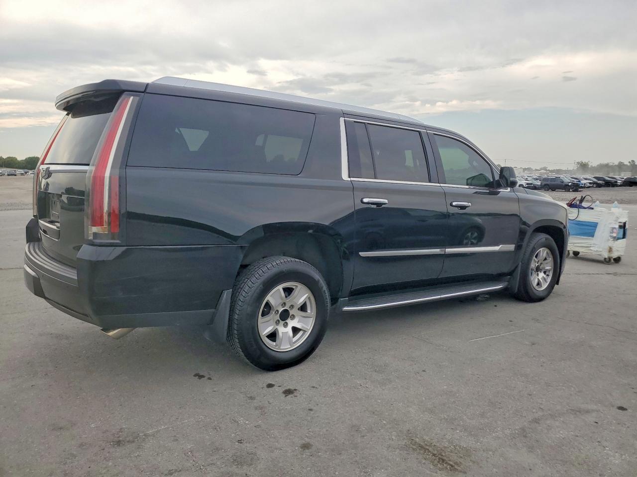 2020 Cadillac Escalade Esv - Фото 3