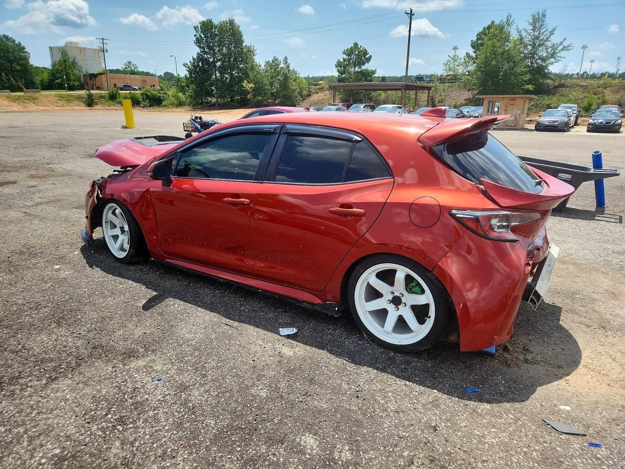 2019 Toyota Corolla Hatchback Xse - Image 2