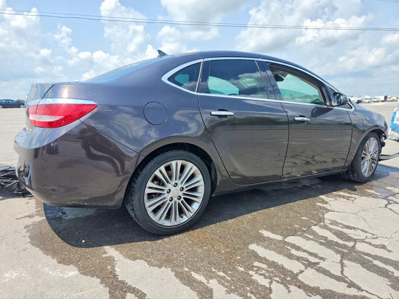 2013 Buick Verano - Image 3