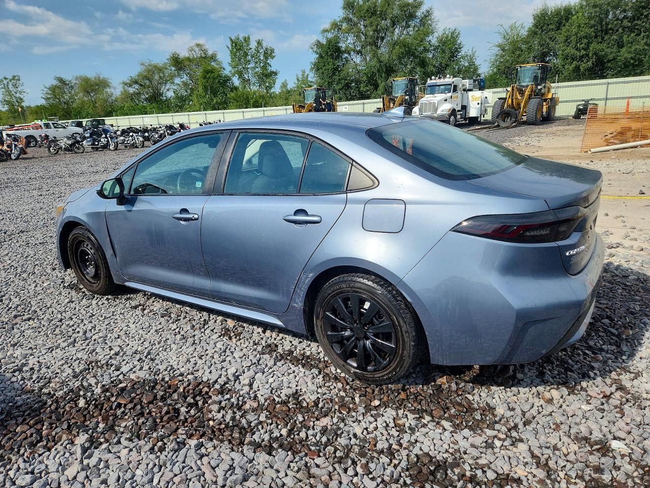 2022 Toyota Corolla Le - Фото 2