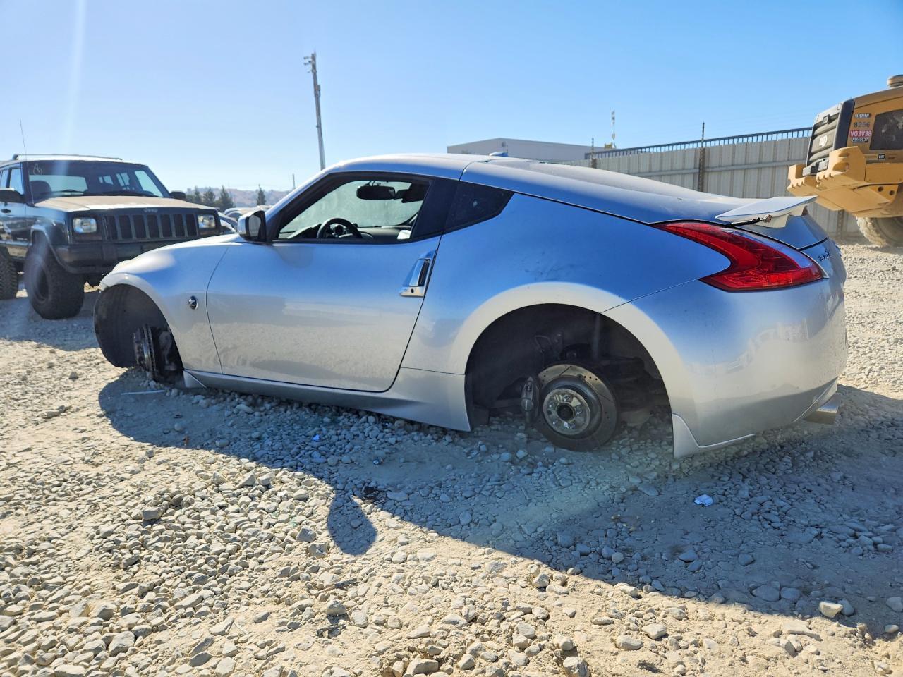 2009 Nissan 370Z Base - Image 2
