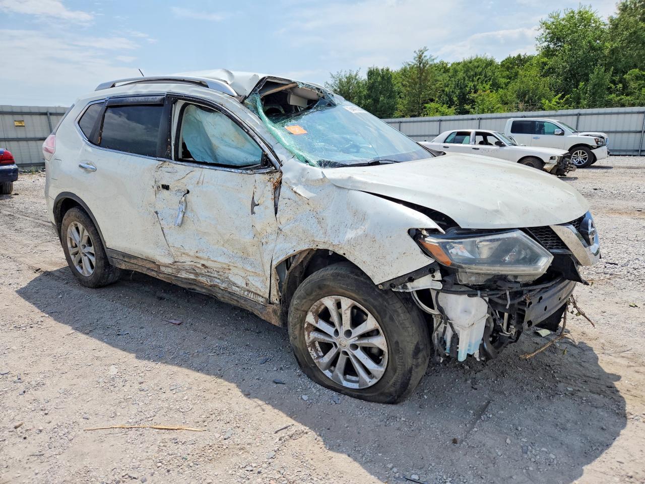 2015 Nissan Rogue Sv - Image 4