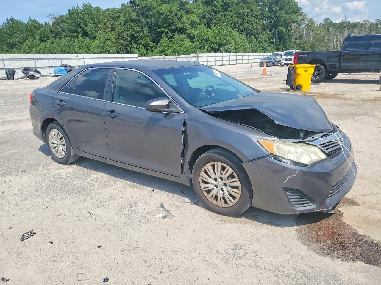 2012 Toyota Camry L - Фото 4