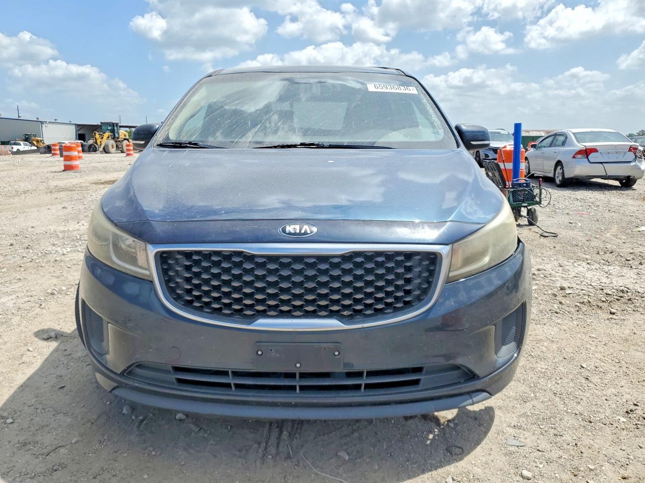 2016 Kia Sedona Lx - Фото 5