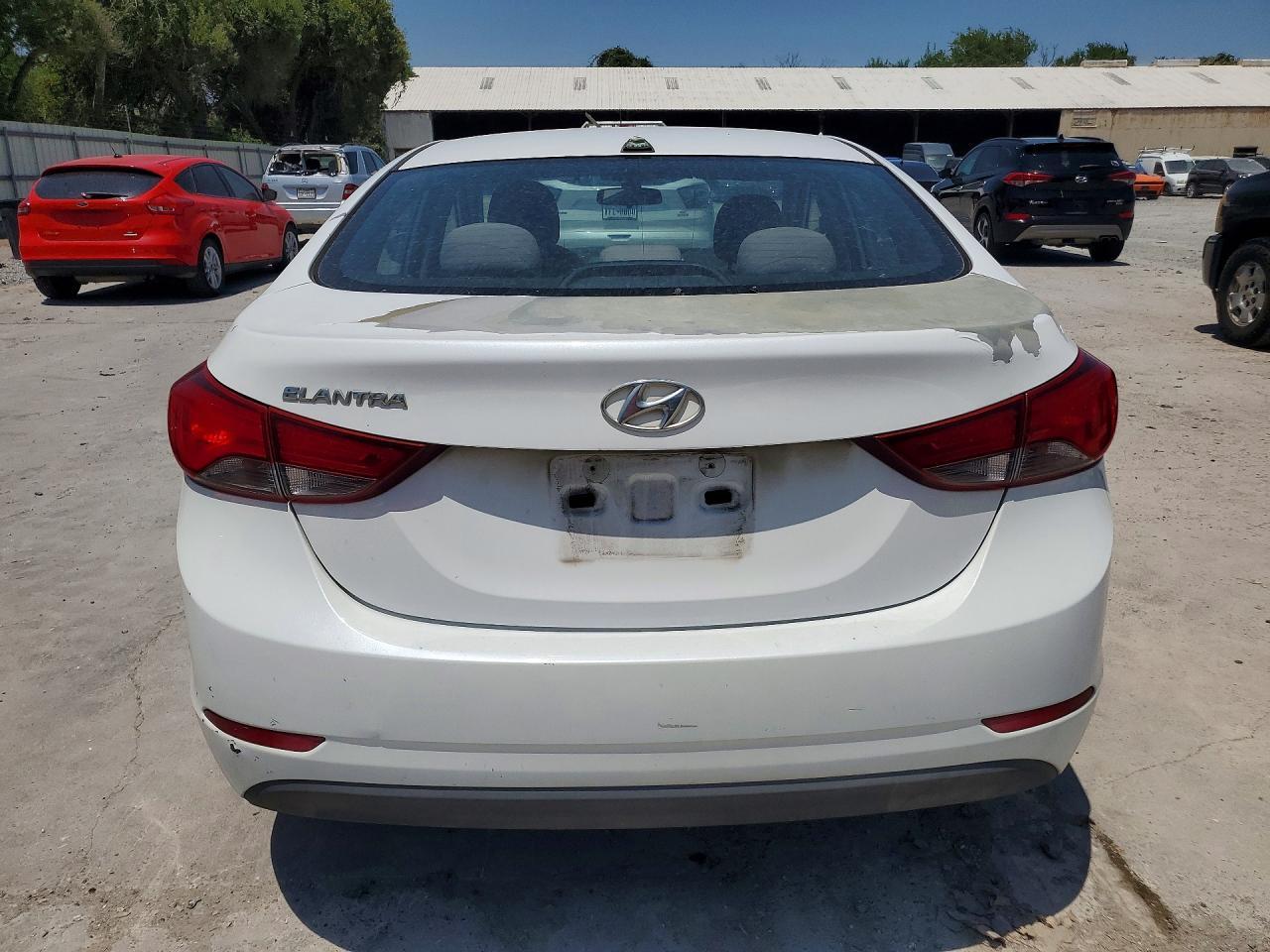 2016 Hyundai Elantra Se - Фото 6