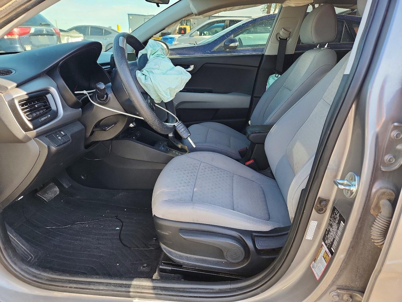 2022 Kia Rio S - Фото 7