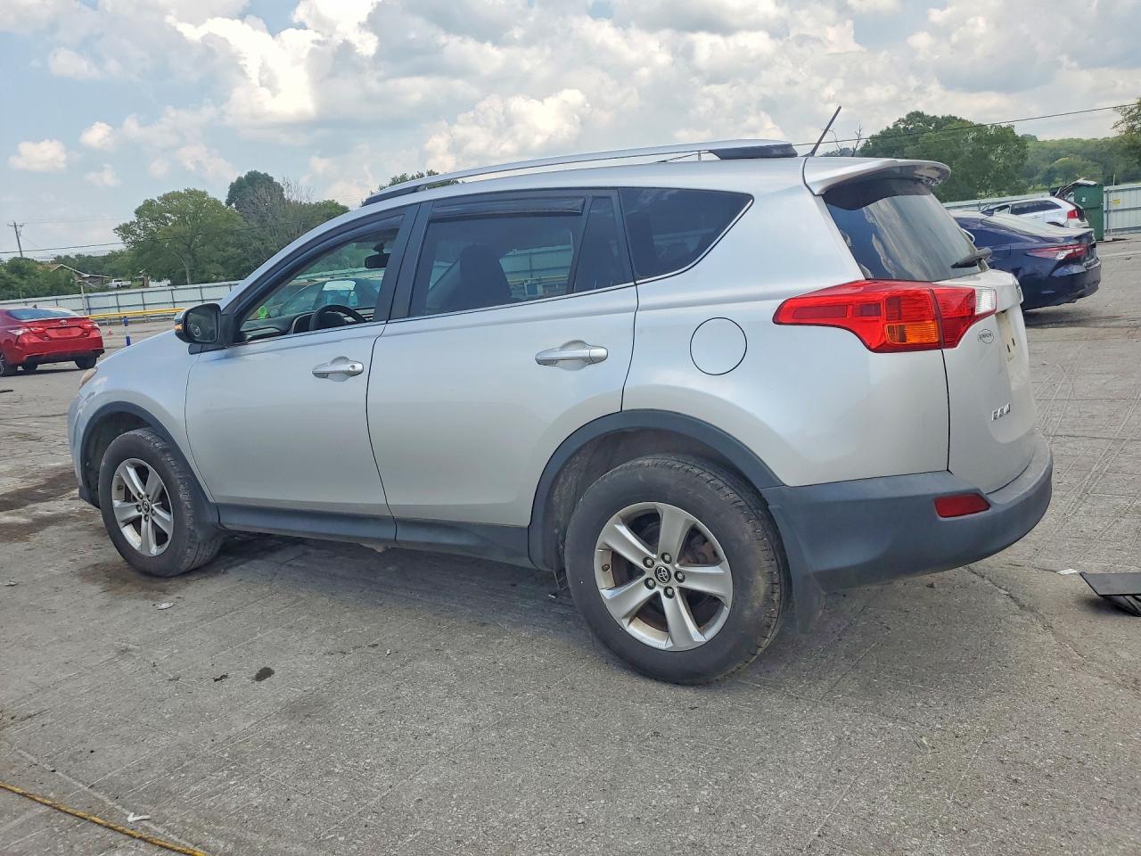 2015 Toyota Rav4 Xle - Фото 2