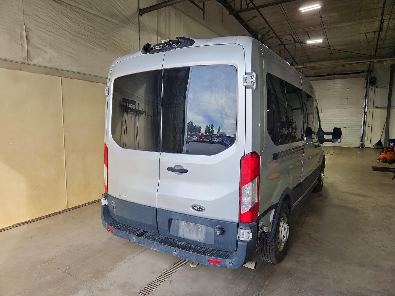 2020 Ford Transit T-350 - Image 3