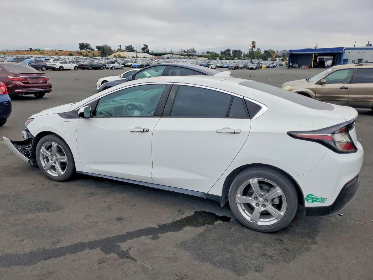2017 Chevrolet Volt Lt - Фото 2