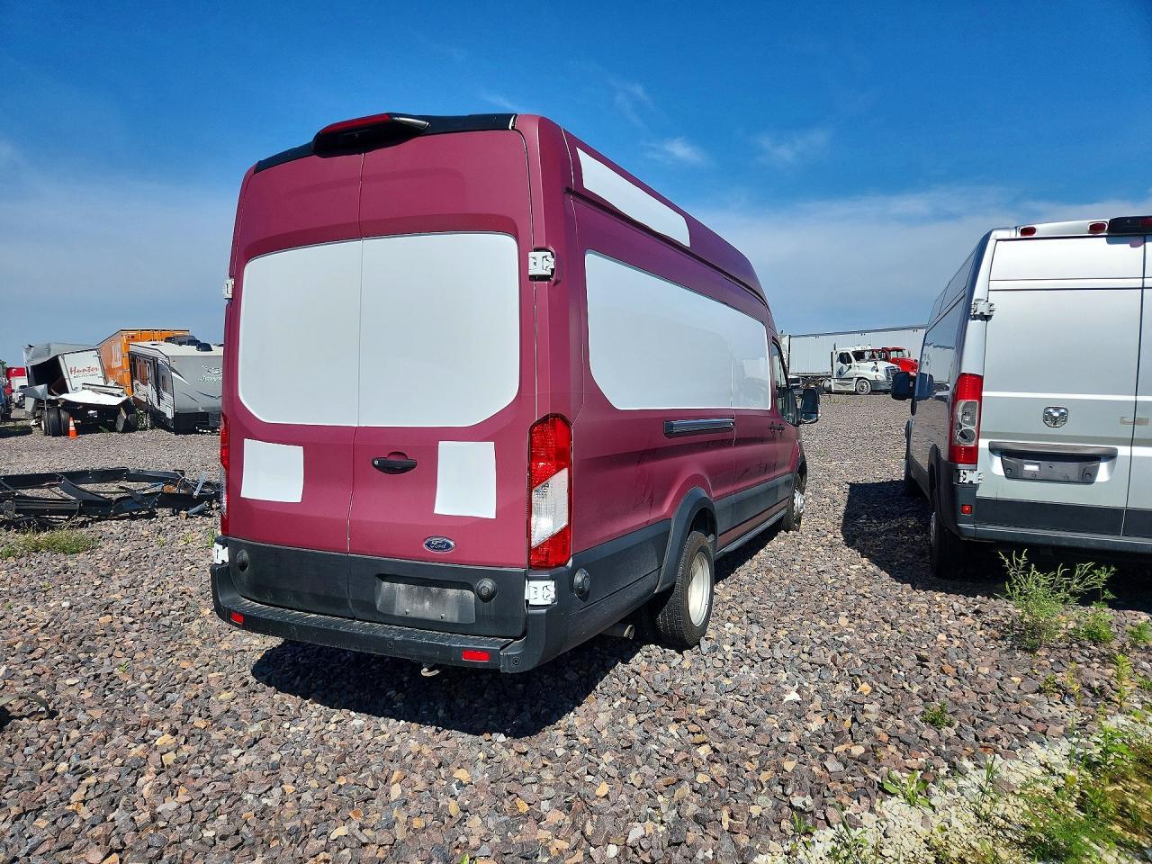 2023 Ford Transit Delivery Van - Фото 3