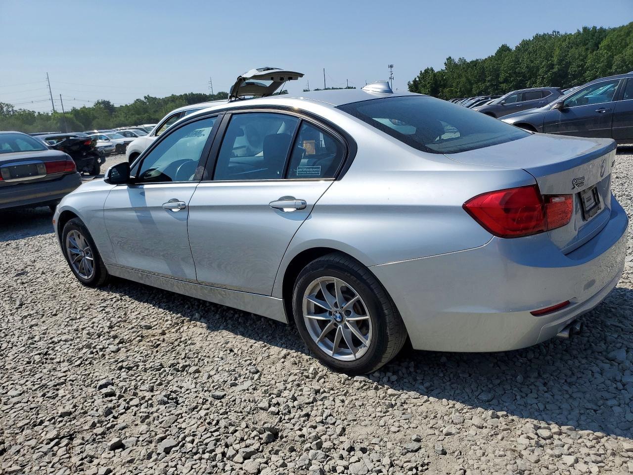 2015 BMW 328 Xi Sulev - Image 2