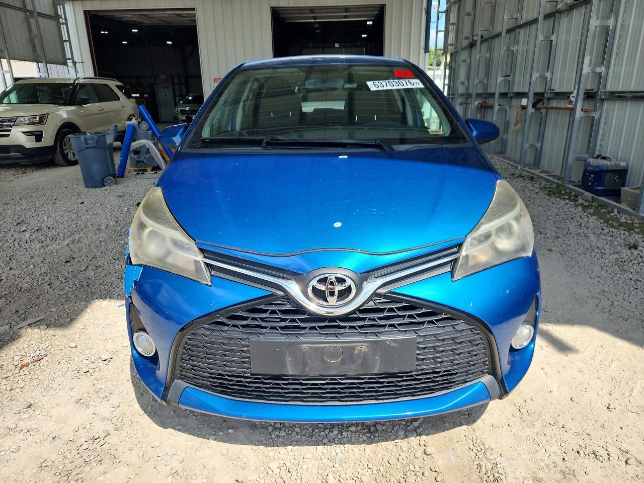 2015 Toyota Yaris 5-Door Se - Фото 5