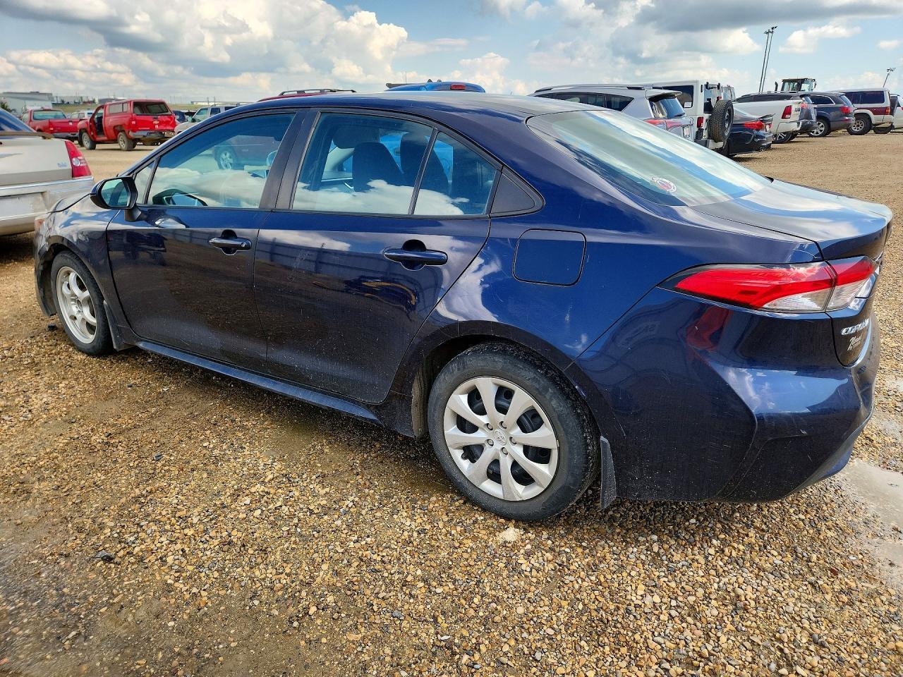 2021 Toyota Corolla Le - Фото 2