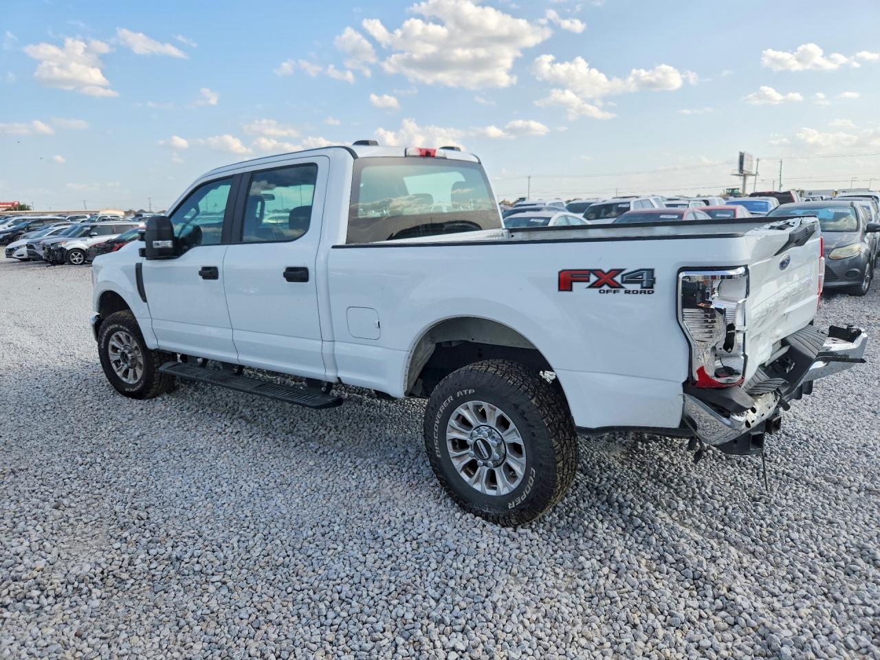 2022 Ford F250 Super Duty - Image 2