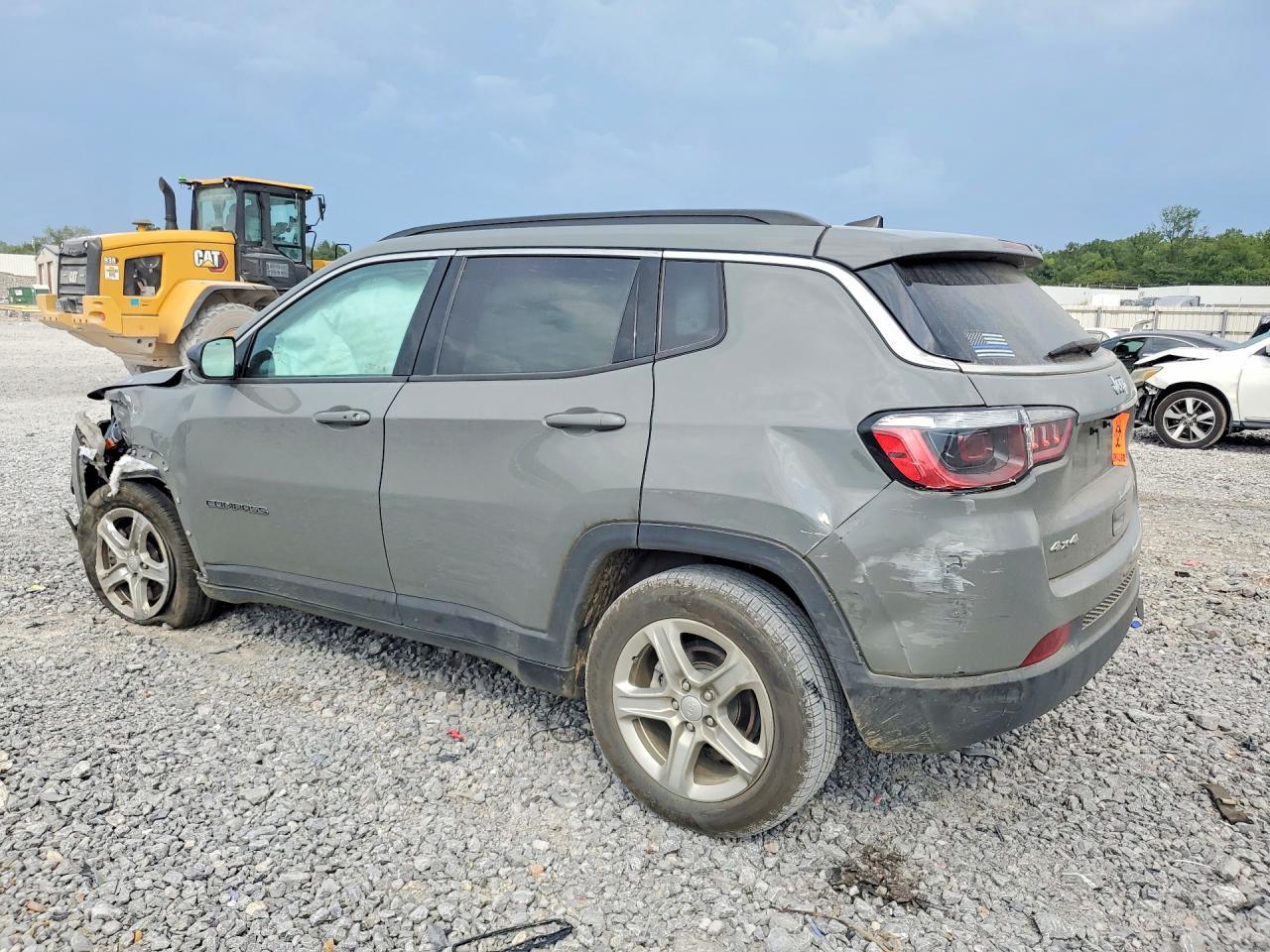 2024 Jeep Compass Latitude - Фото 2