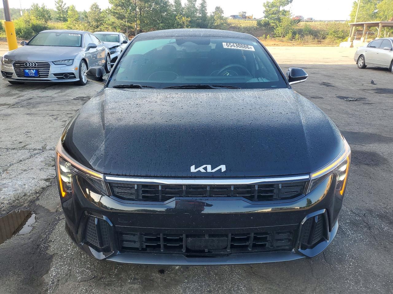 2025 Kia K4 Gt Line - Image 5