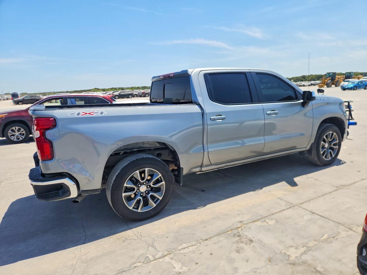 2025 Chevrolet Silverado K1500 Lt - Image 3