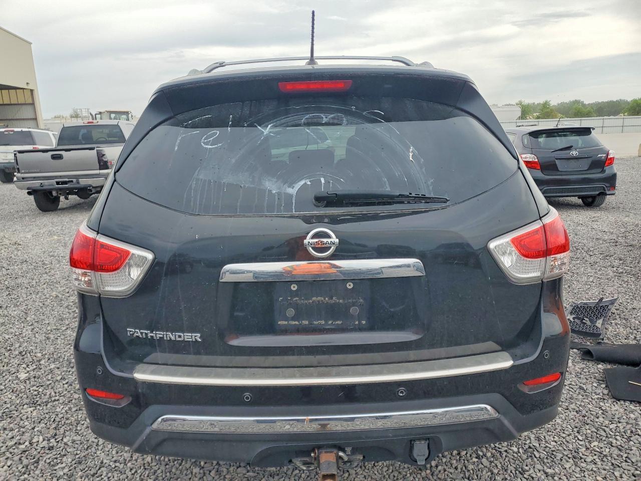 2014 Nissan Pathfinder S - Фото 6