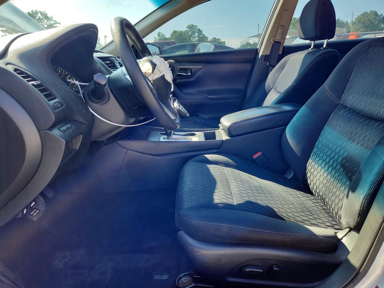 2017 Nissan Altima 2.5 S - Фото 7