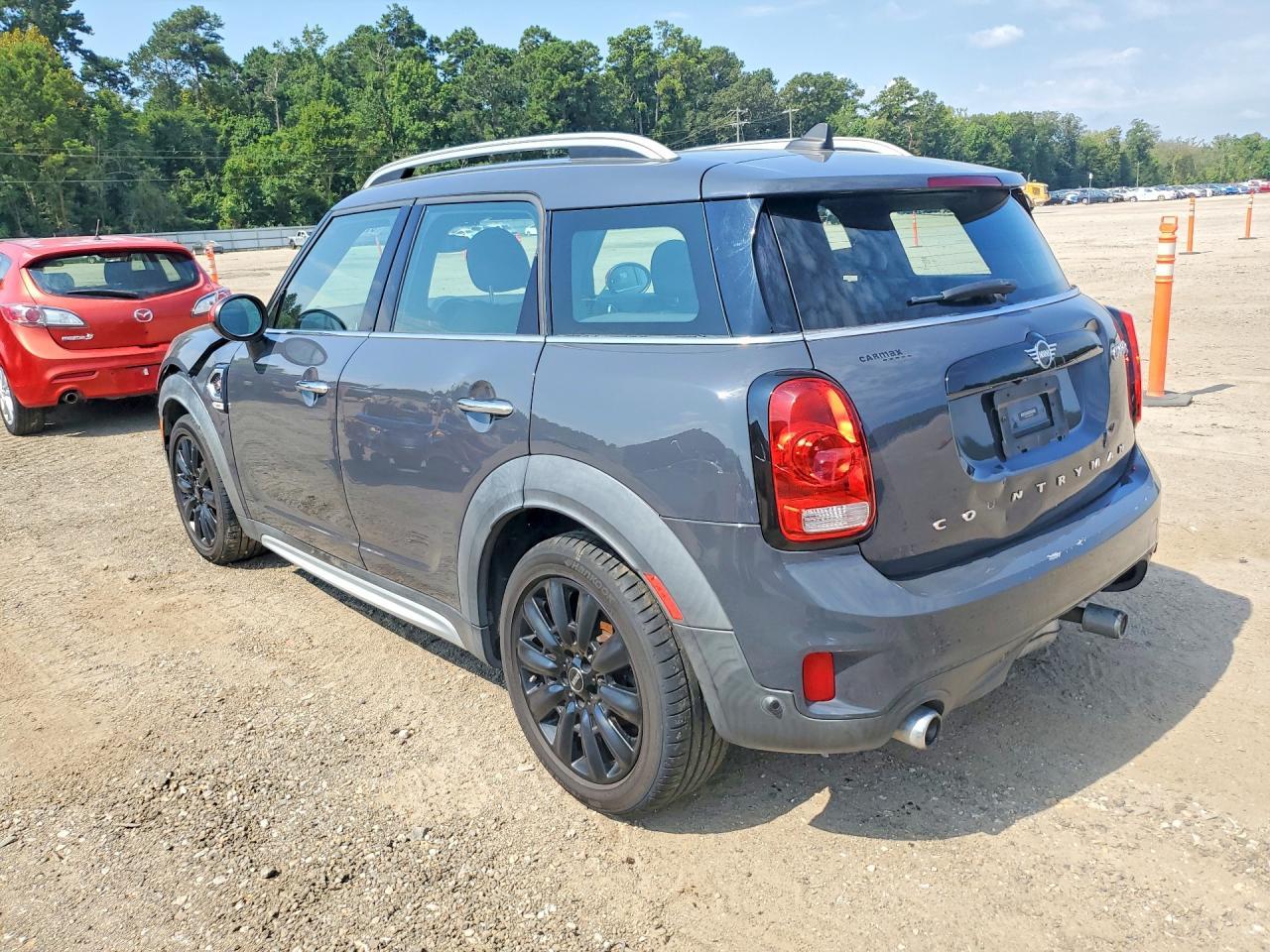 2019 Mini Cooper S Countryman - Image 2