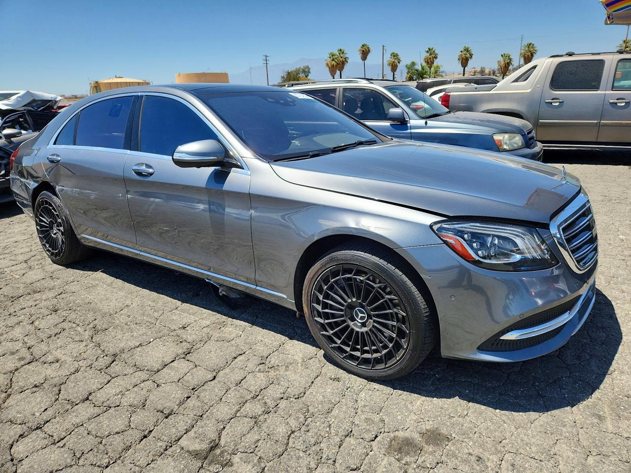 2020 Mercedes-Benz S 560 - Фото 4