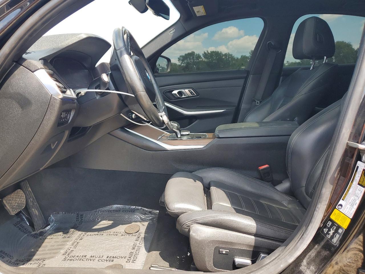 2019 BMW 330Xi - Фото 7