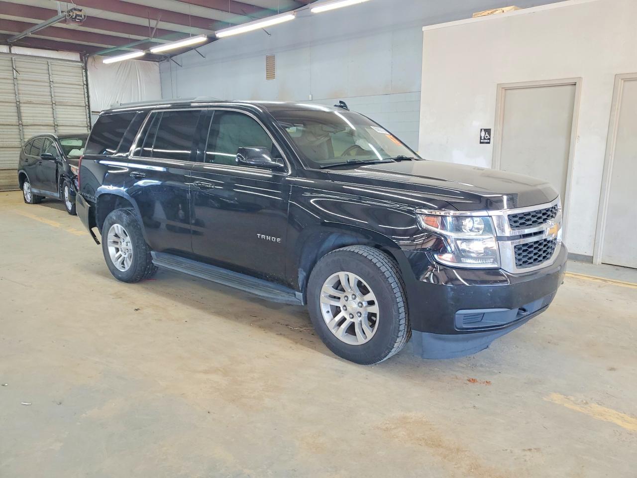2016 Chevrolet Tahoe Ls - Фото 4