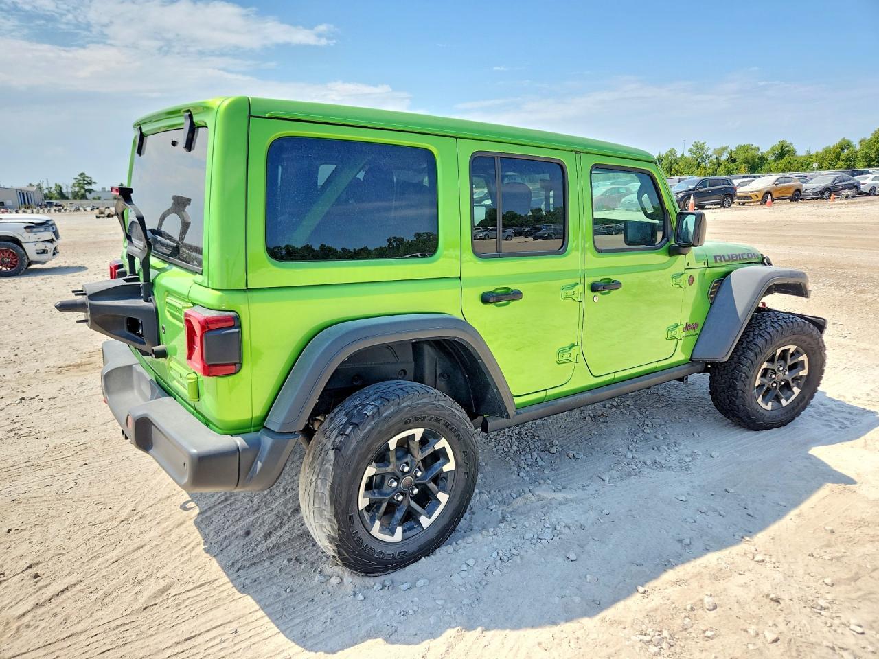 2025 Jeep Wrangler Rubicon - Фото 3