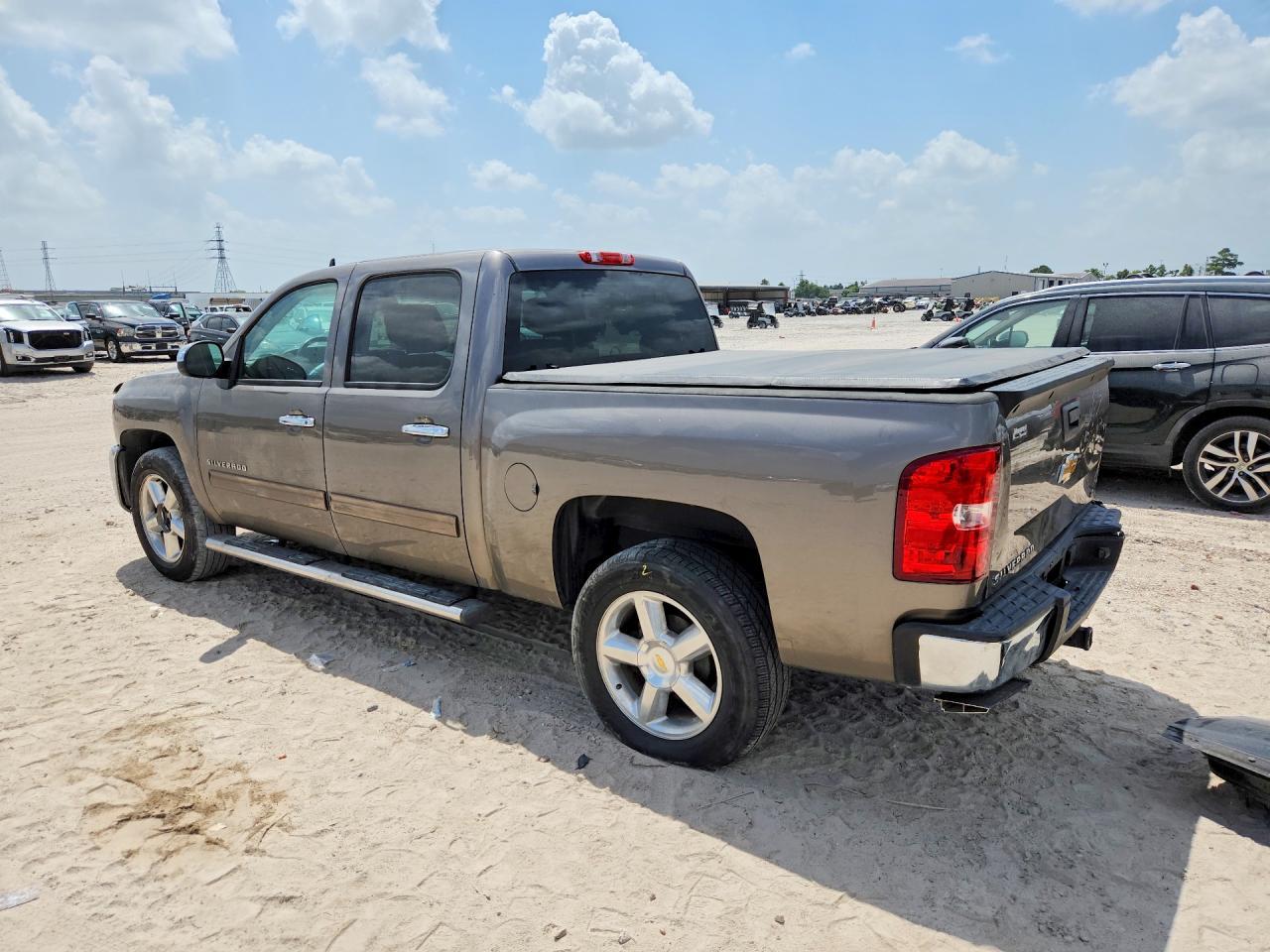 2013 Chevrolet Silverado C1500 Lt - Фото 2