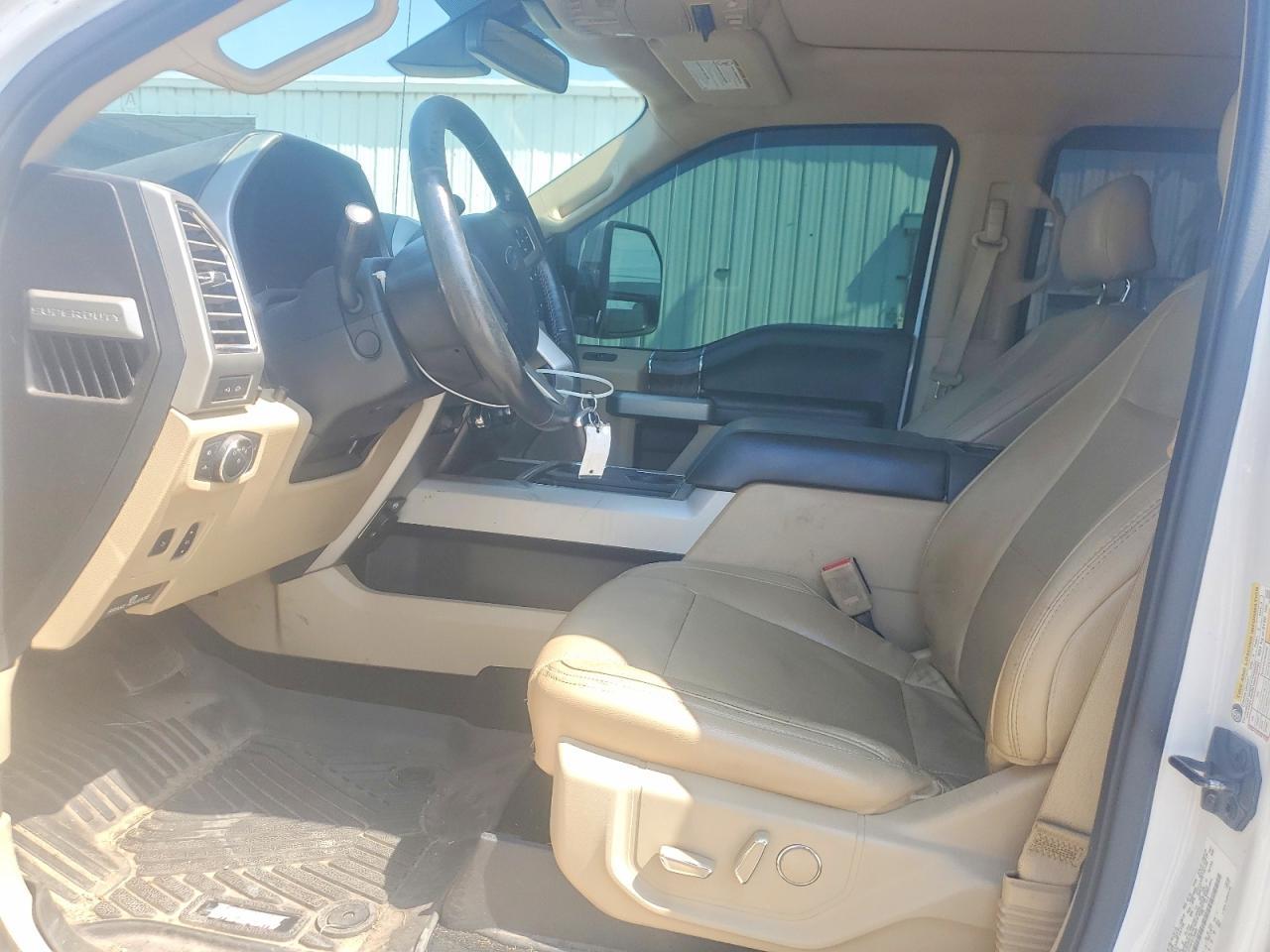 2017 Ford F250 Super Duty - Image 7