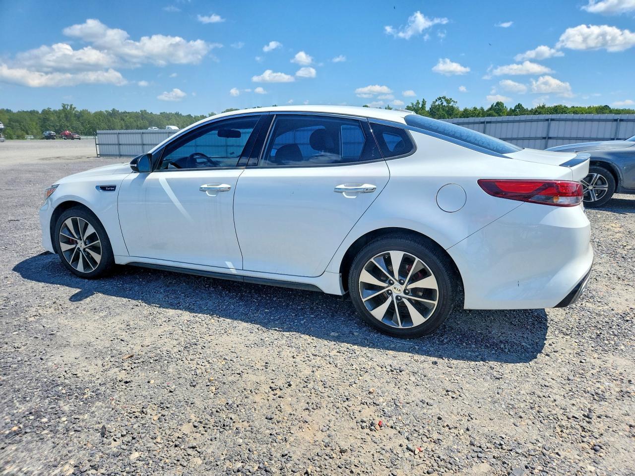 2017 Kia Optima Sx - Image 2