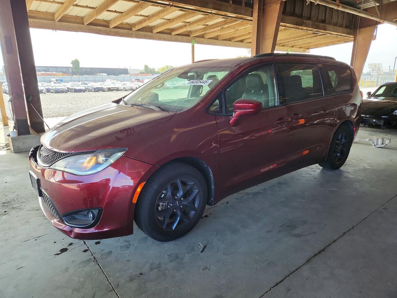 2020 Chrysler Pacifica Touring L
