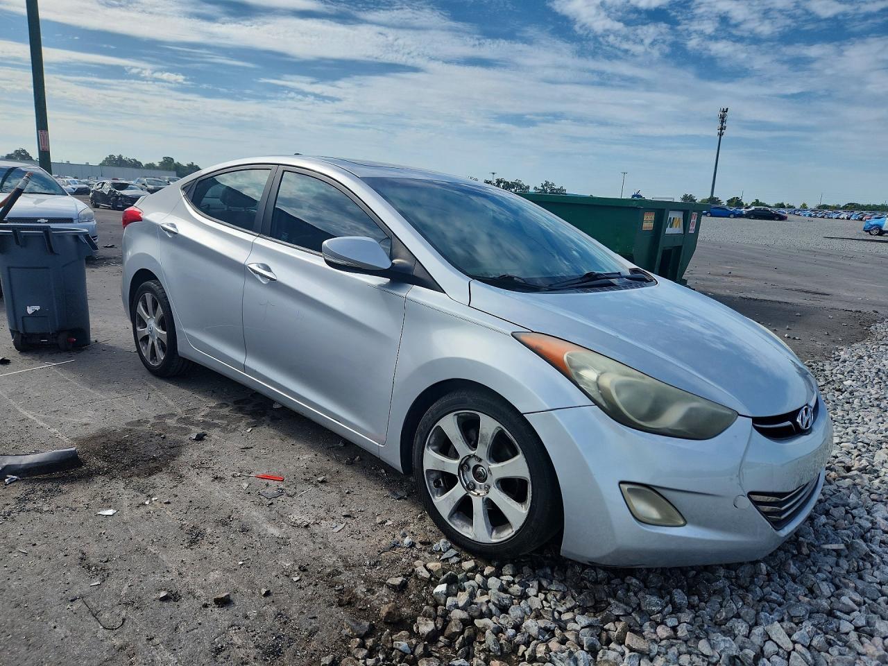 2011 Hyundai Elantra Limited - Image 4
