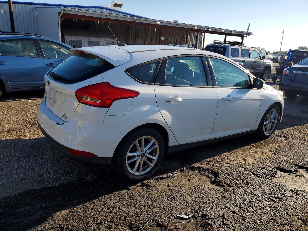 2016 Ford Focus Se - Фото 3