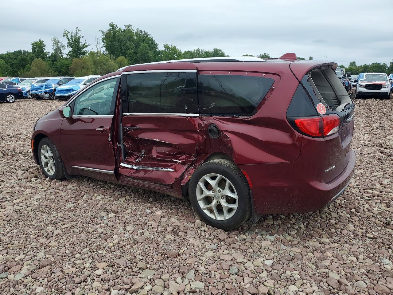 2017 Chrysler Pacifica Touring L Plus - Image 2